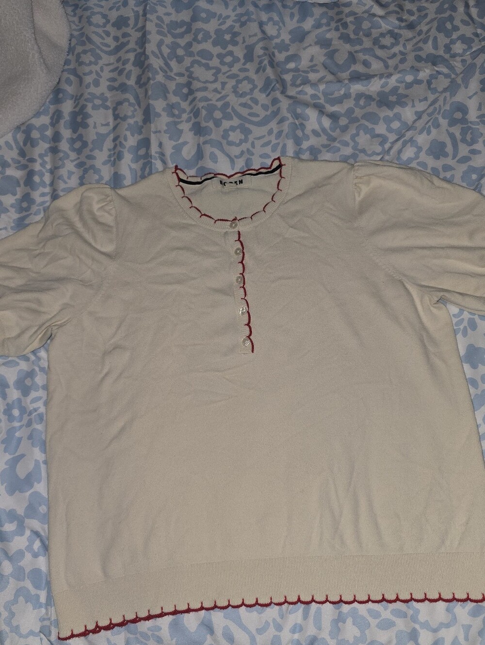 Pru Scalloped Puff Sleeve Sweater Size L